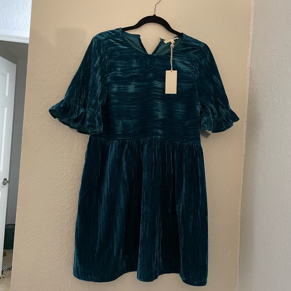 Melloday velvet ruffle sleeved mini dress - Picture 6 of 7